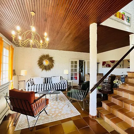 ヴィラ Piscine カルヴィ