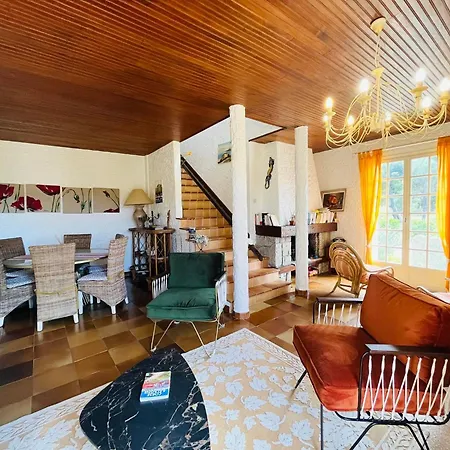 Piscine Βίλα Καλβί