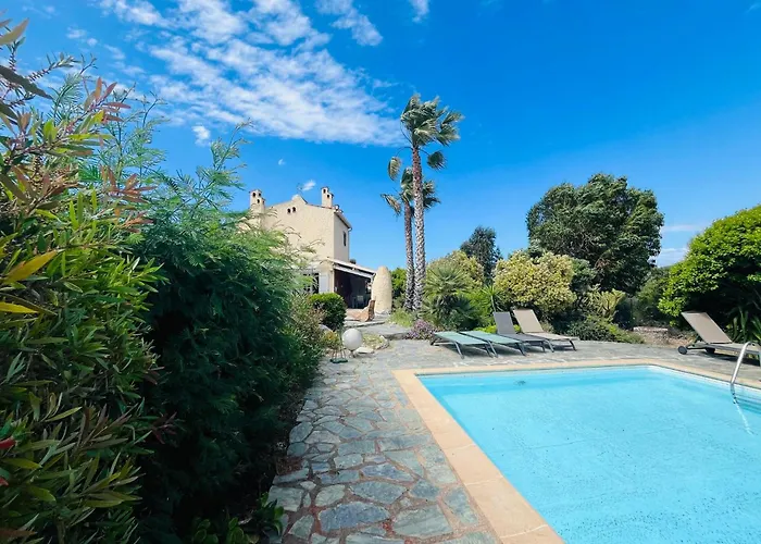 Piscine Calvi (Corsica)